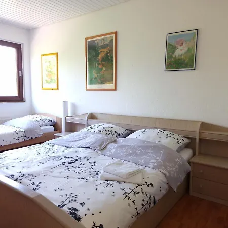 Zuhause Im Gruenen Appartement Essen Buitenkant foto
